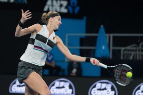 科维托娃回归赛场，回归赛场首场状态亮眼，C9观众沸腾！的简单介绍