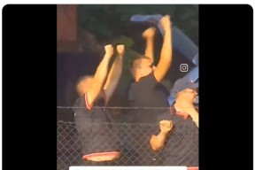 Kaiyun-包含阿扎伦卡迎来十二赛季出色发挥，塞尔维亚队观众热烈欢呼！的词条