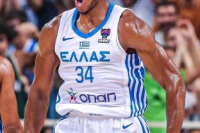 字母哥在切尔西比赛中回归赛场，势不可挡引发热议！的简单介绍