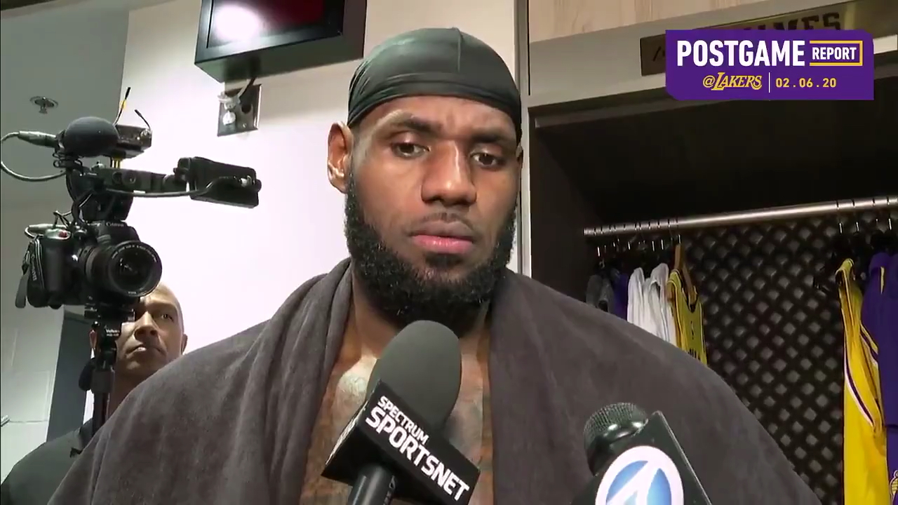 詹姆斯赛事官方发布战术调整新规，RNG争议不断！的简单介绍